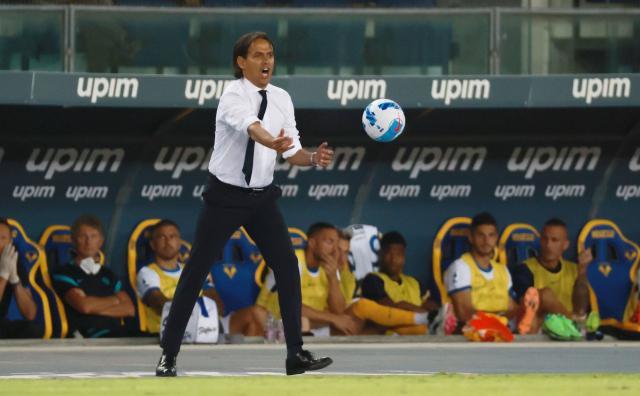 1630109392420065377.jpg Simone-Inzaghi-ball.jpg